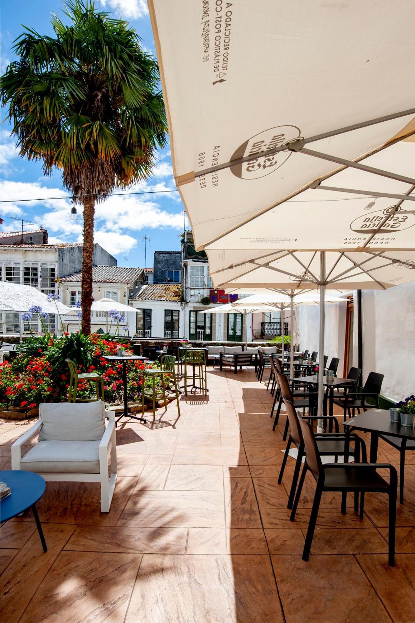 Snoe Hotel Camino Do Eume Apartamentos Pontedeume Esterno foto