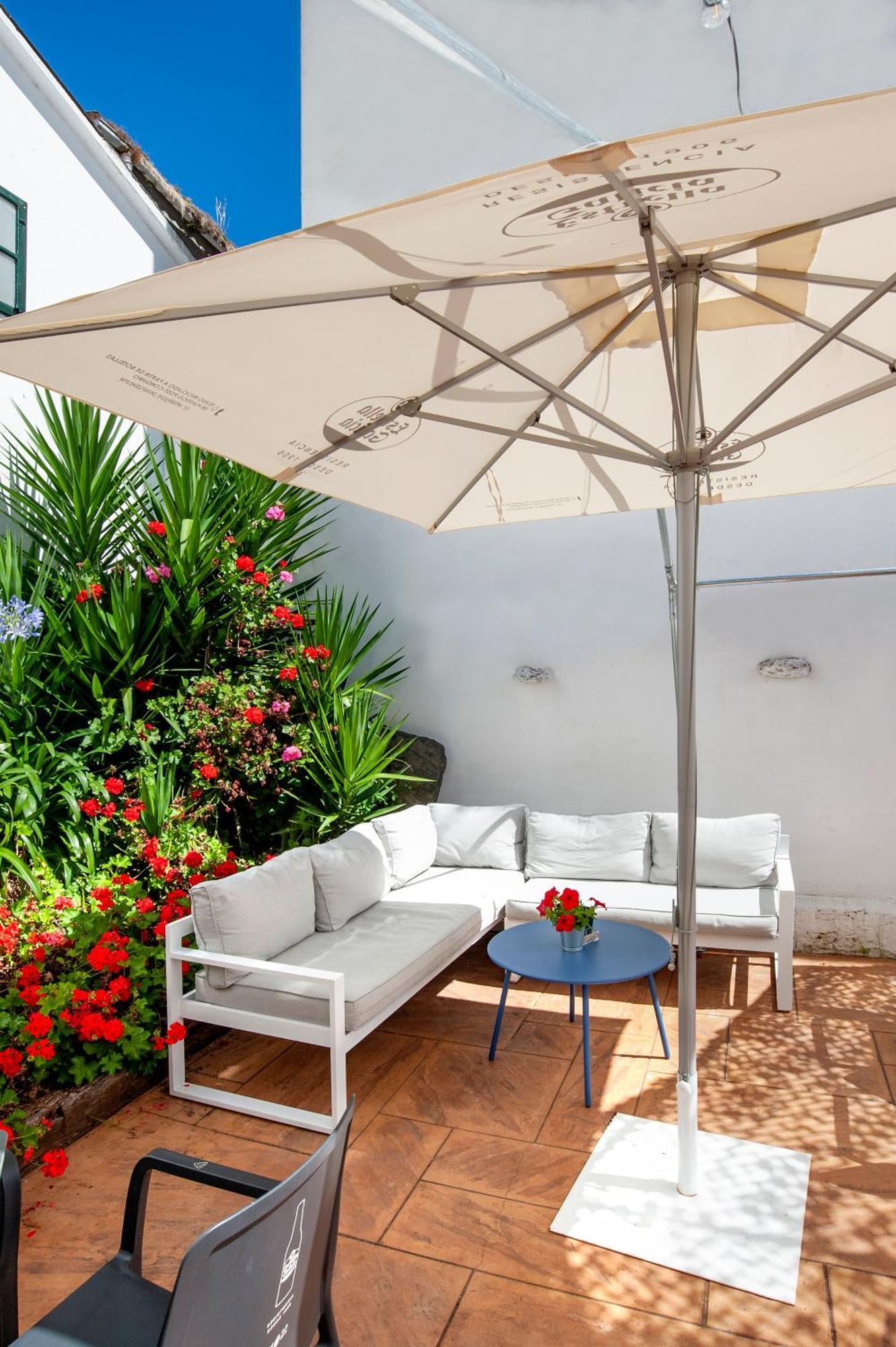 Snoe Hotel Camino Do Eume Apartamentos Pontedeume Esterno foto